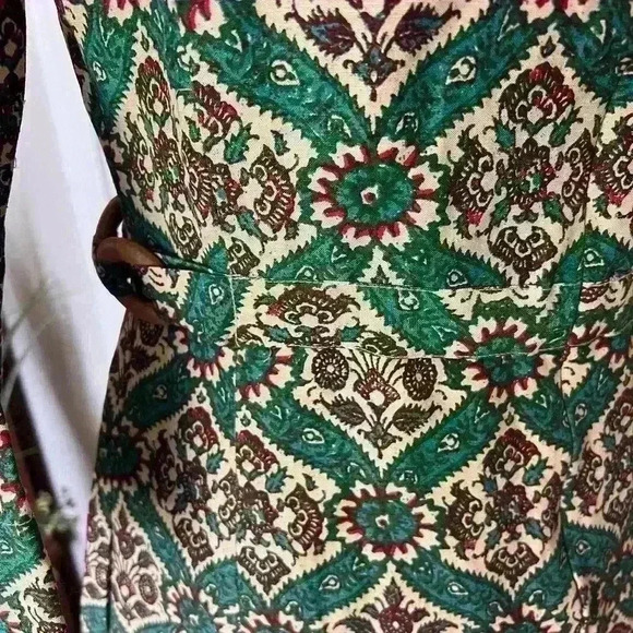 Plenty by Tracey Reese, 100% Silk Dress Wooden Ring detail at waist. Size 8 - Picture 8 of 12